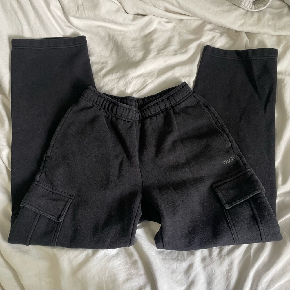 TNA Cozy Fleece Mega Fit Cargo Pants — Black
